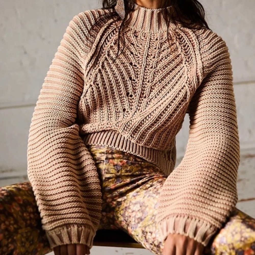 NWOT Free People Chunky Knit Sweetheart Sweater Size Large Tan Brown Beige
